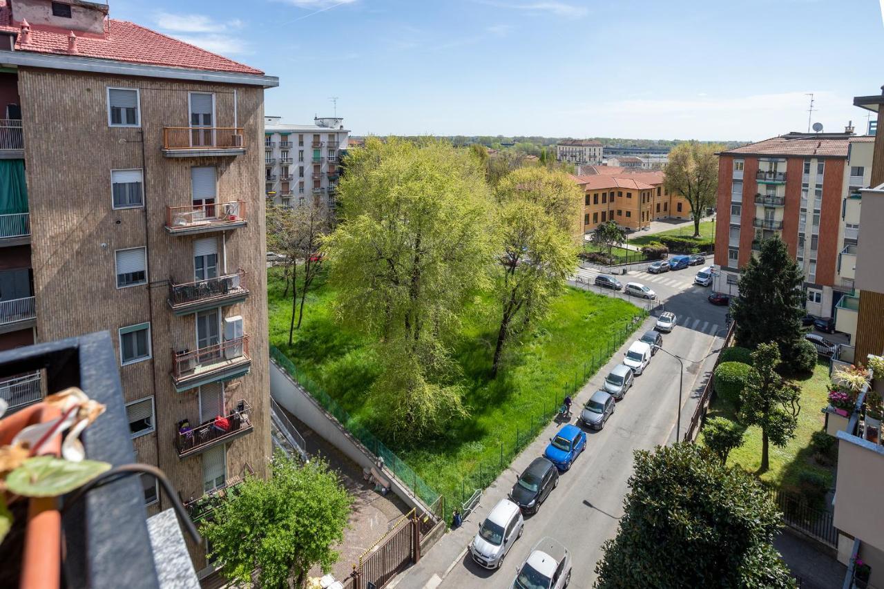 Milano City Apartments - Parking And Comfort - Spacious Apt Up To 8 Pax Exterior foto